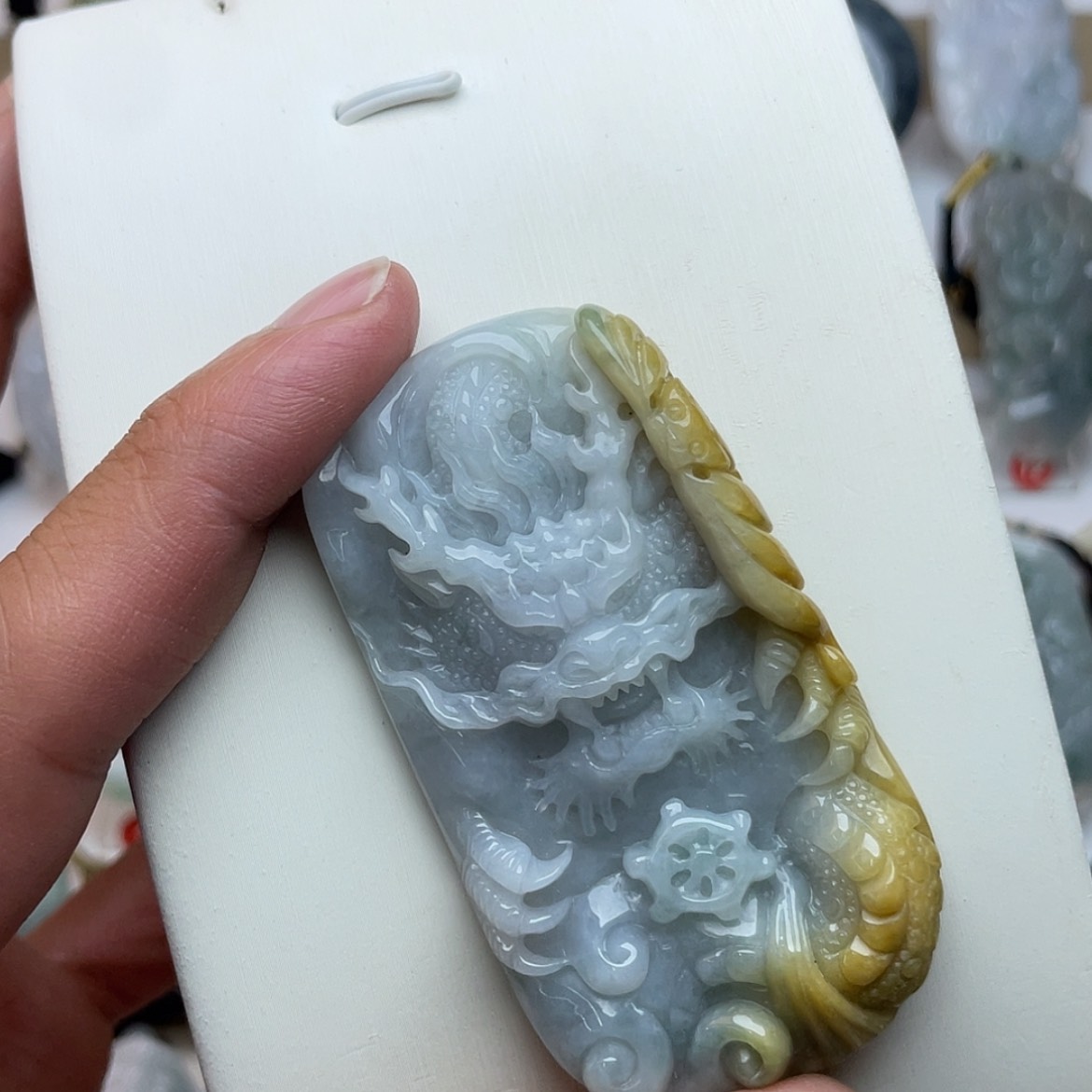 【闪购商品】翡翠颈饰未镶嵌善*翡翠