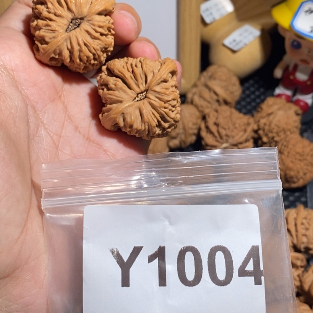 文玩核桃把件M****r南疆