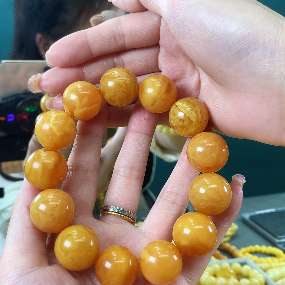 未镶嵌琥珀珠宝奇石1****Y