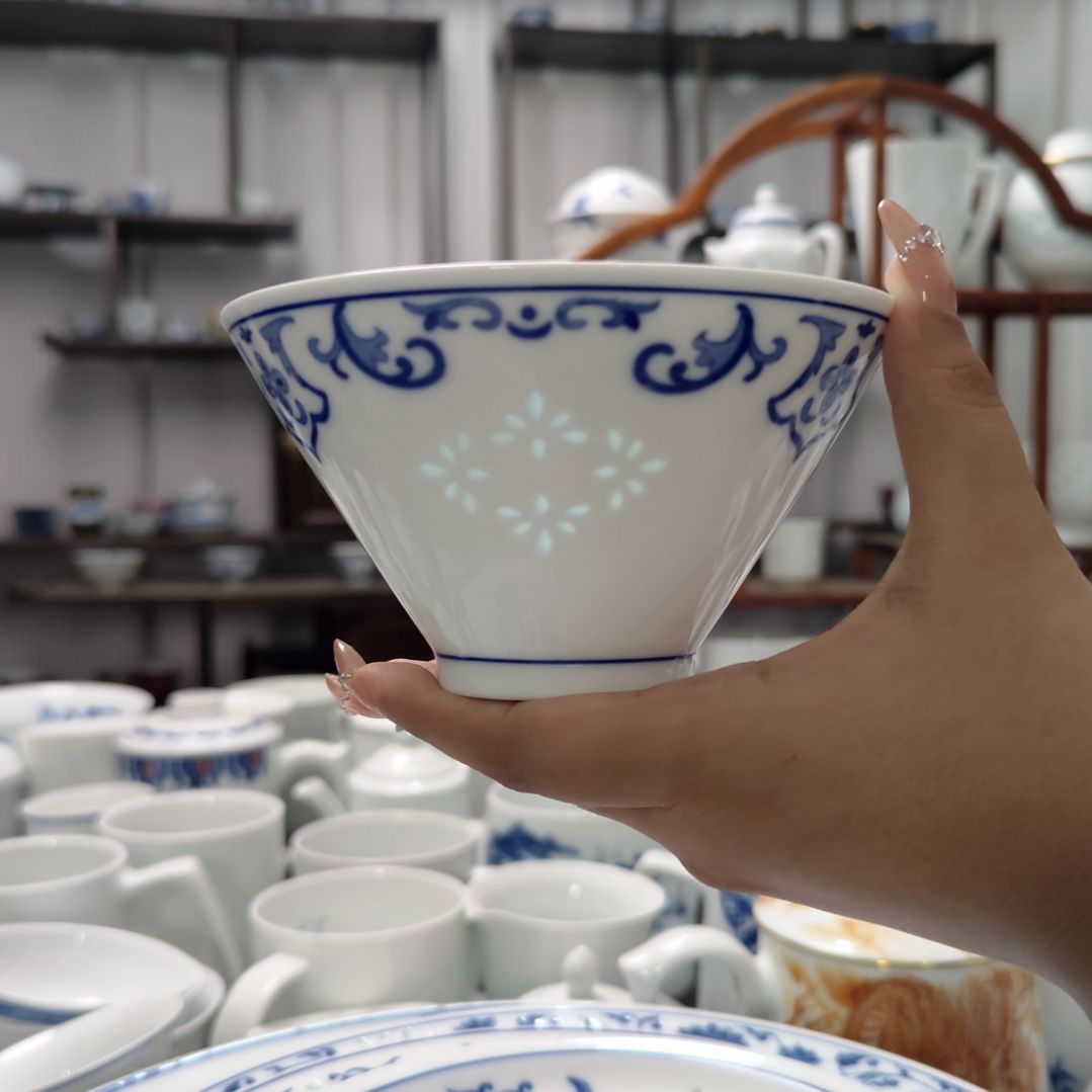 瓷朝露斗笠饭碗一个