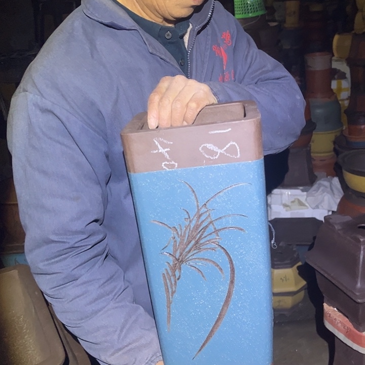 紫砂花盆紫砂花盆和小