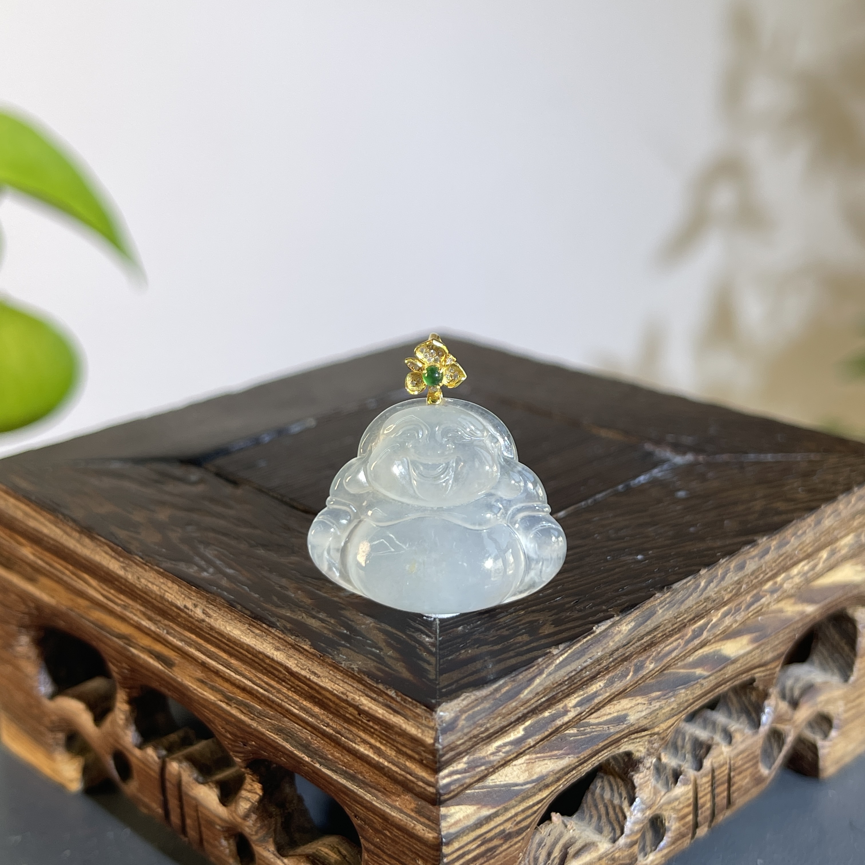 JTW19-135 天然缅甸A货翡翠  18K含钻扣头佛公