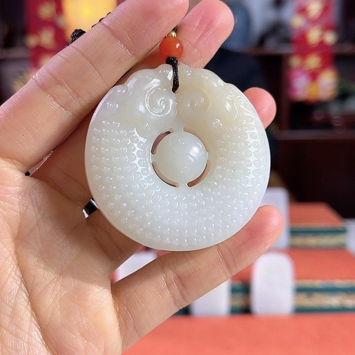 和田玉吊坠未镶嵌