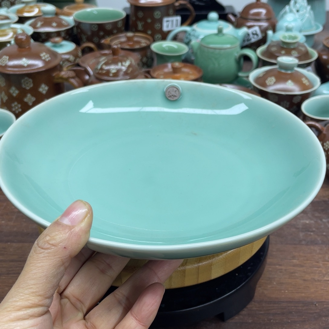 微瑕特价青瓷青瓷20.8厘米