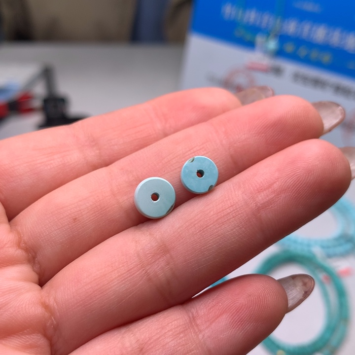 绿松石配饰未镶嵌