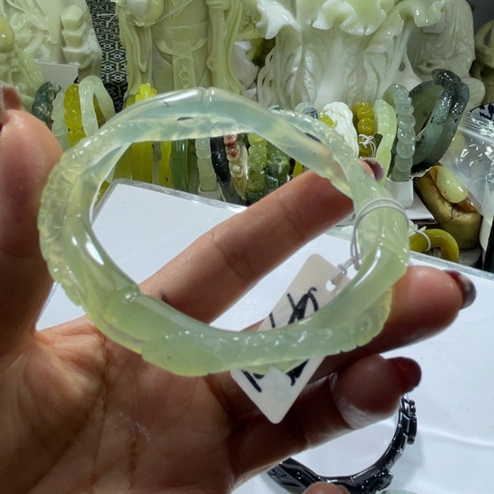 岫玉未镶嵌手镯手镯