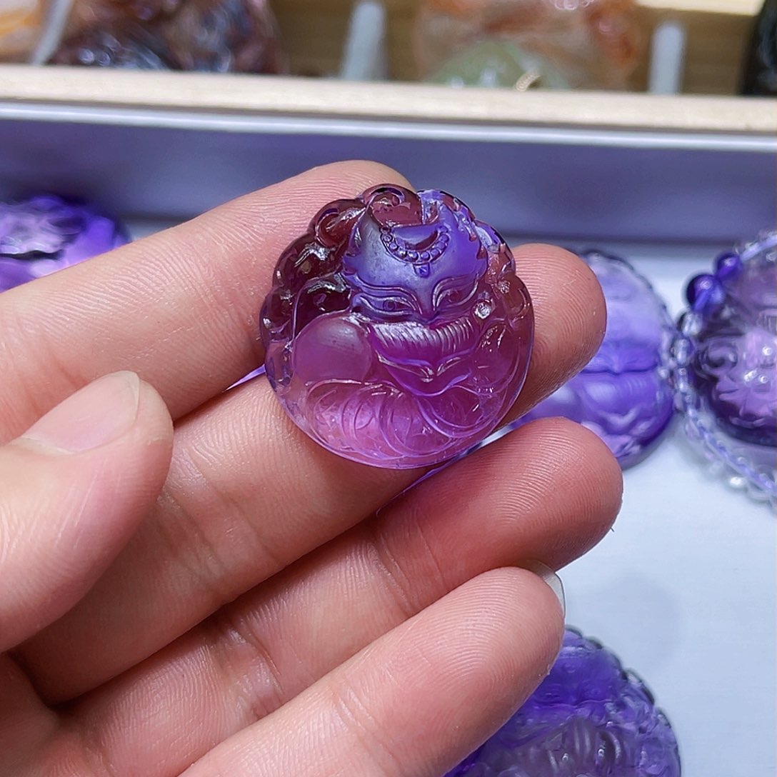 水晶颈饰未镶嵌紫水晶九尾狐狐，香槟金拉环