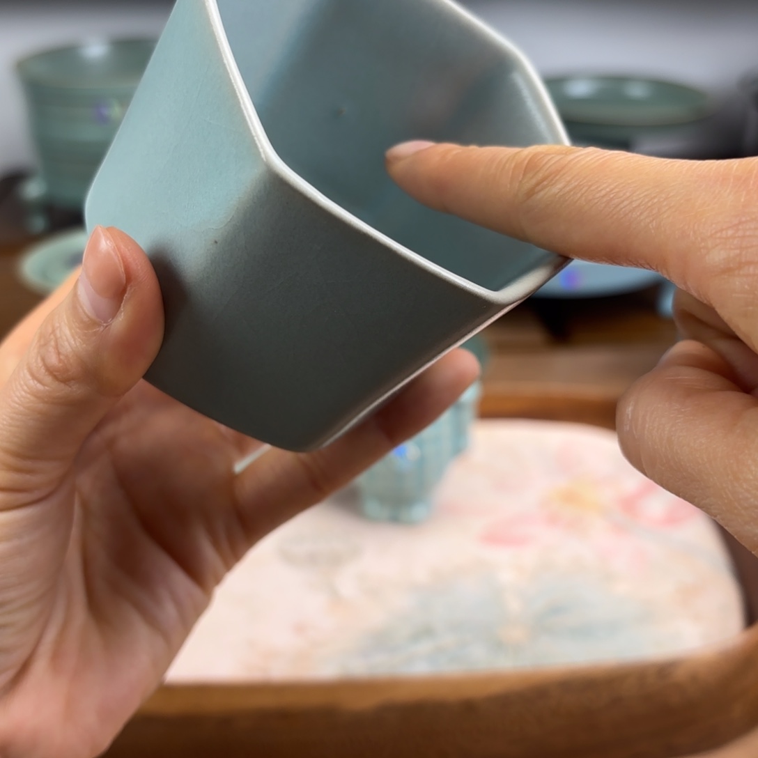 陶瓷摆件编号147仿古釉六方杯孤品特价