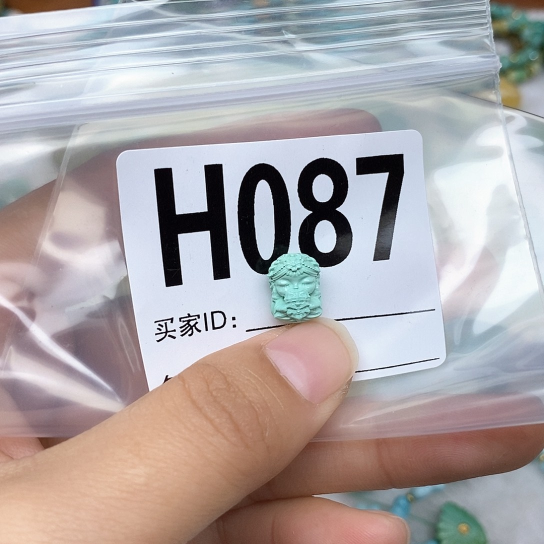 绿松石配饰未镶嵌A****?