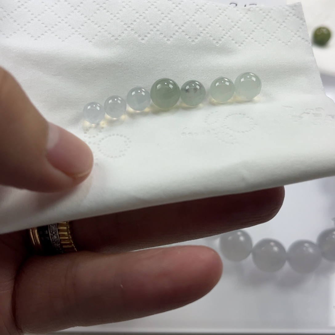 博***士定制翡翠未镶嵌翡翠