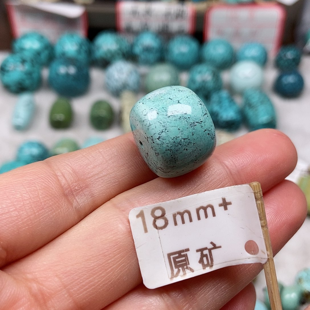 绿松石未镶嵌珠宝半成品
