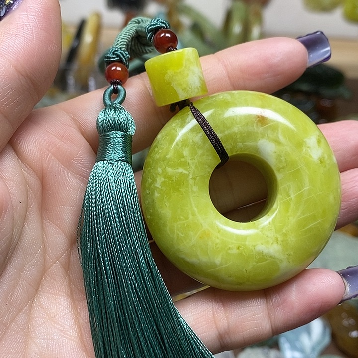 蛇纹石玉手把未镶嵌