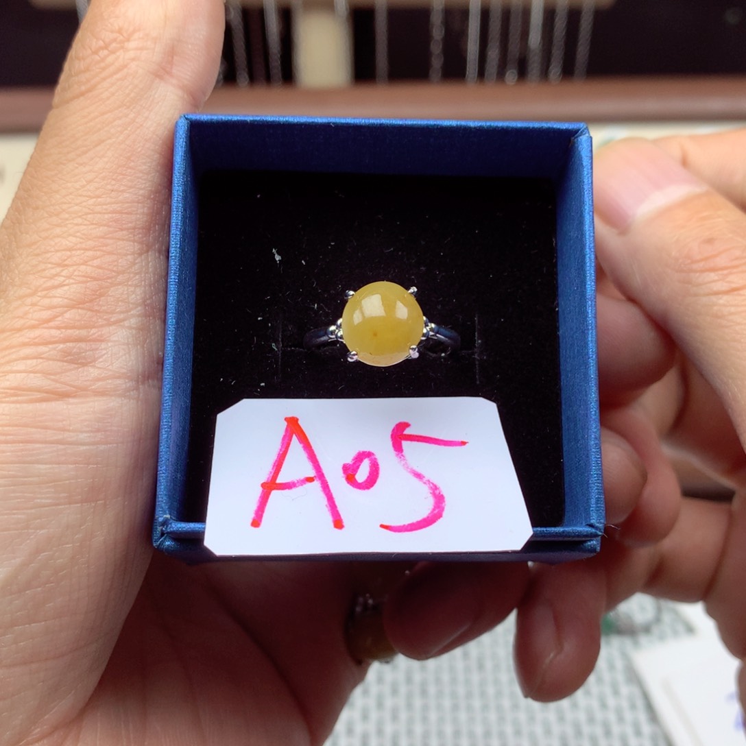 未镶嵌戒指翡翠R****y缅甸翡翠戒指