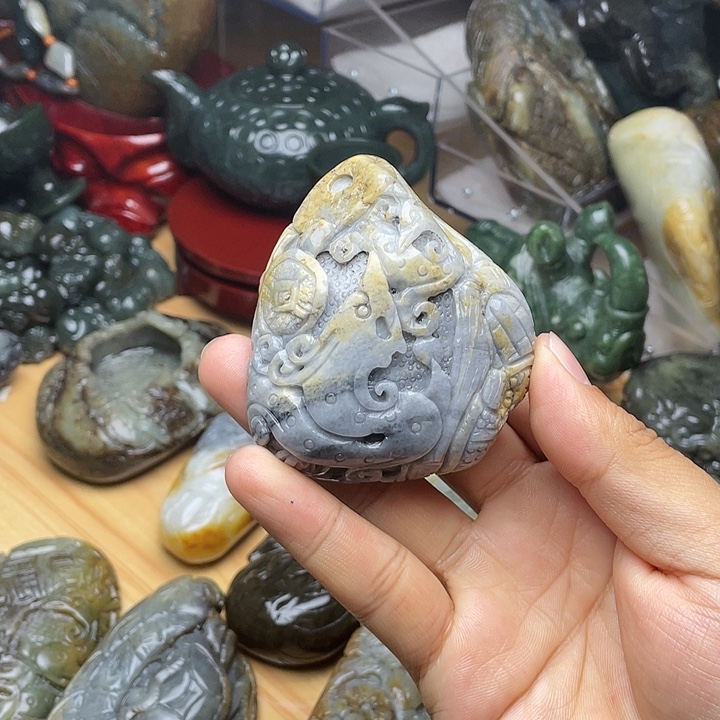 和田玉未镶嵌挂件