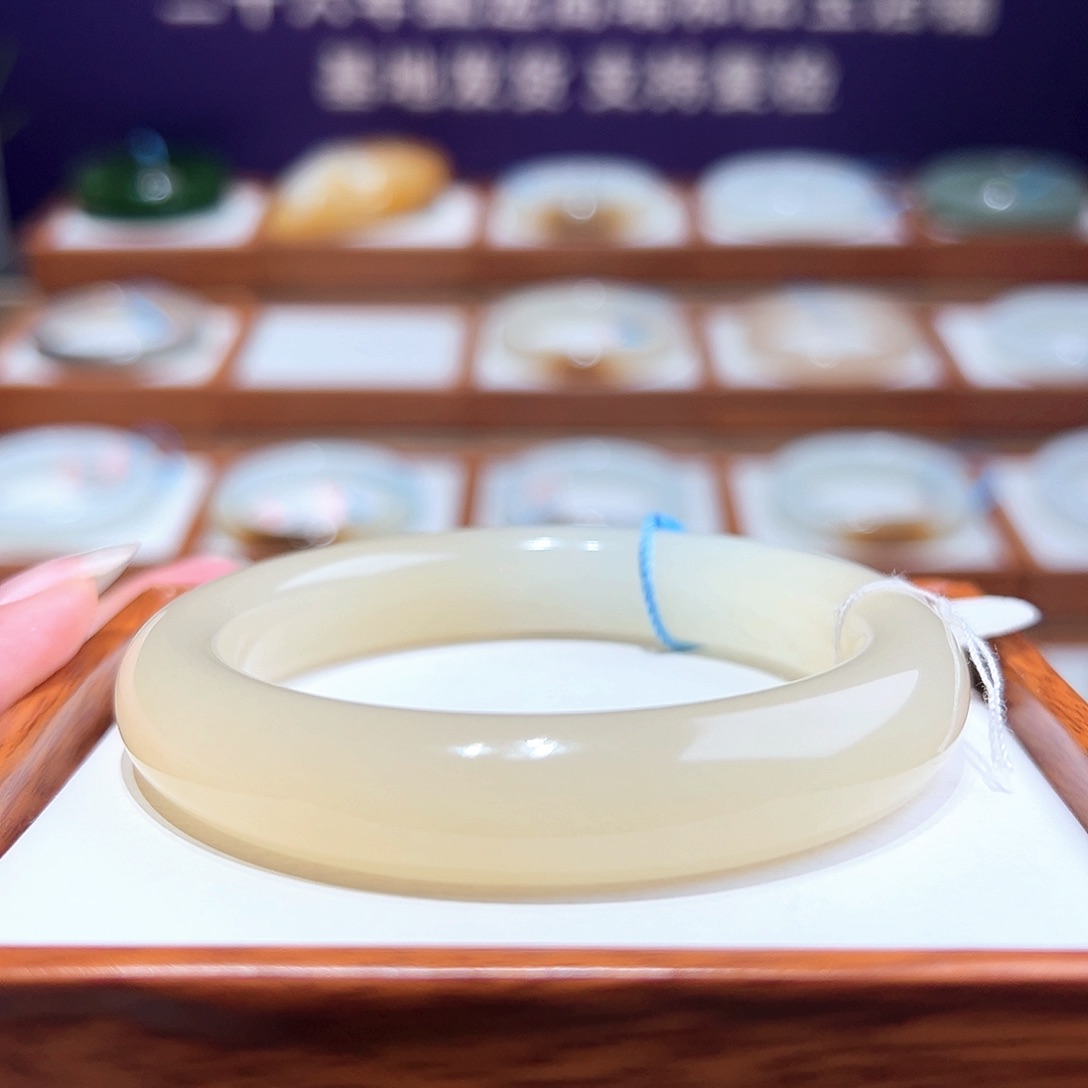 和田玉手镯57/58未镶嵌