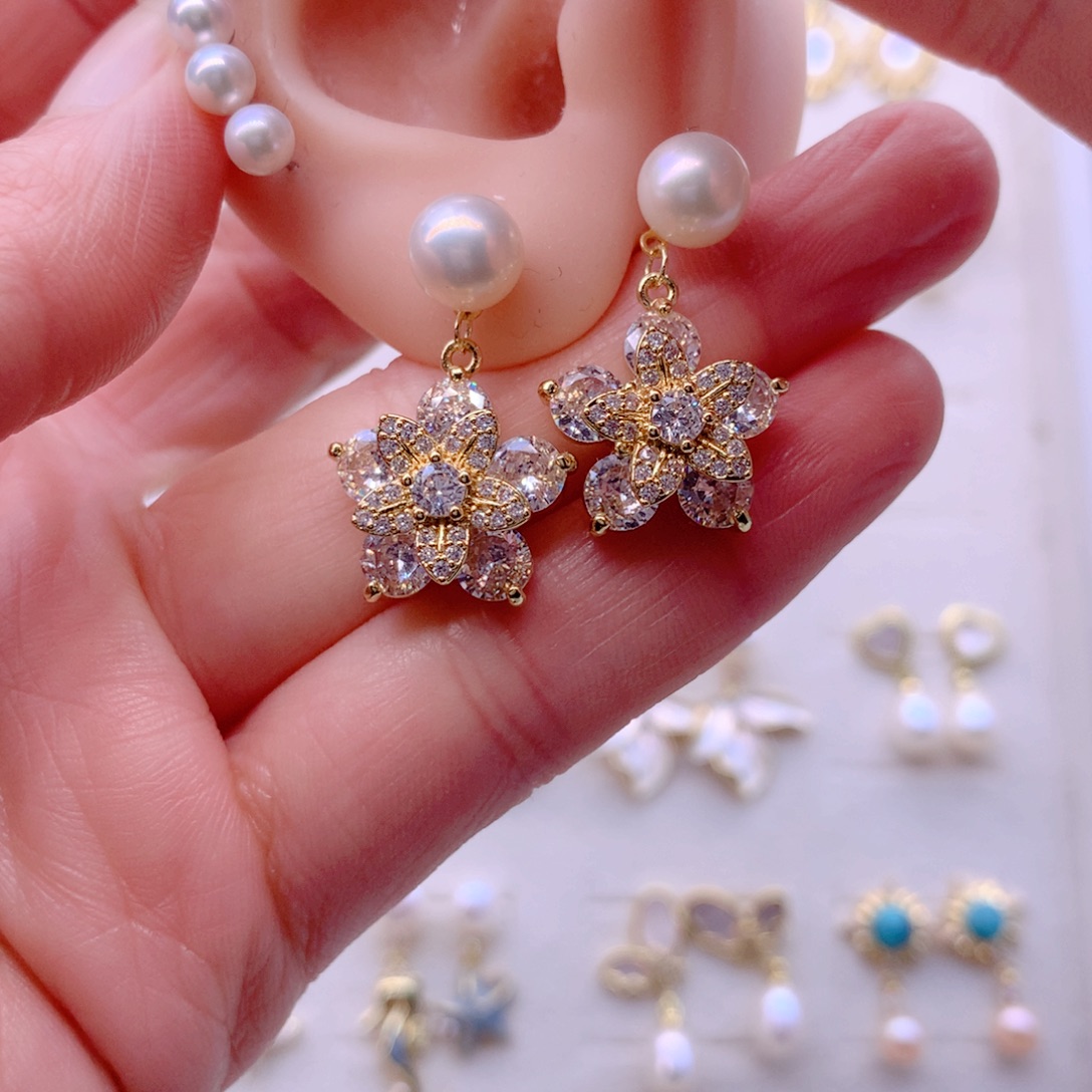 淡水珍珠合金耳饰