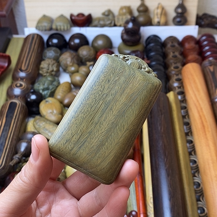 绿檀无事牌一路平安