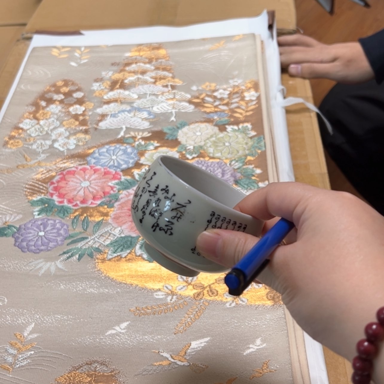 【闪购商品】红*陶瓷马克杯带盖勺