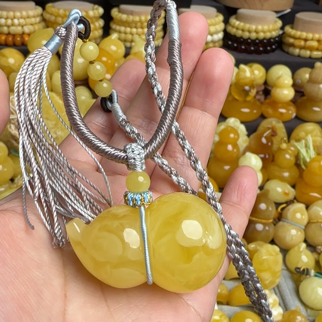 琥珀未镶嵌套链天然溶洞妖花蜜蜡葫芦吊坠