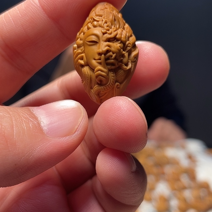 橄榄核吊坠橄榄核