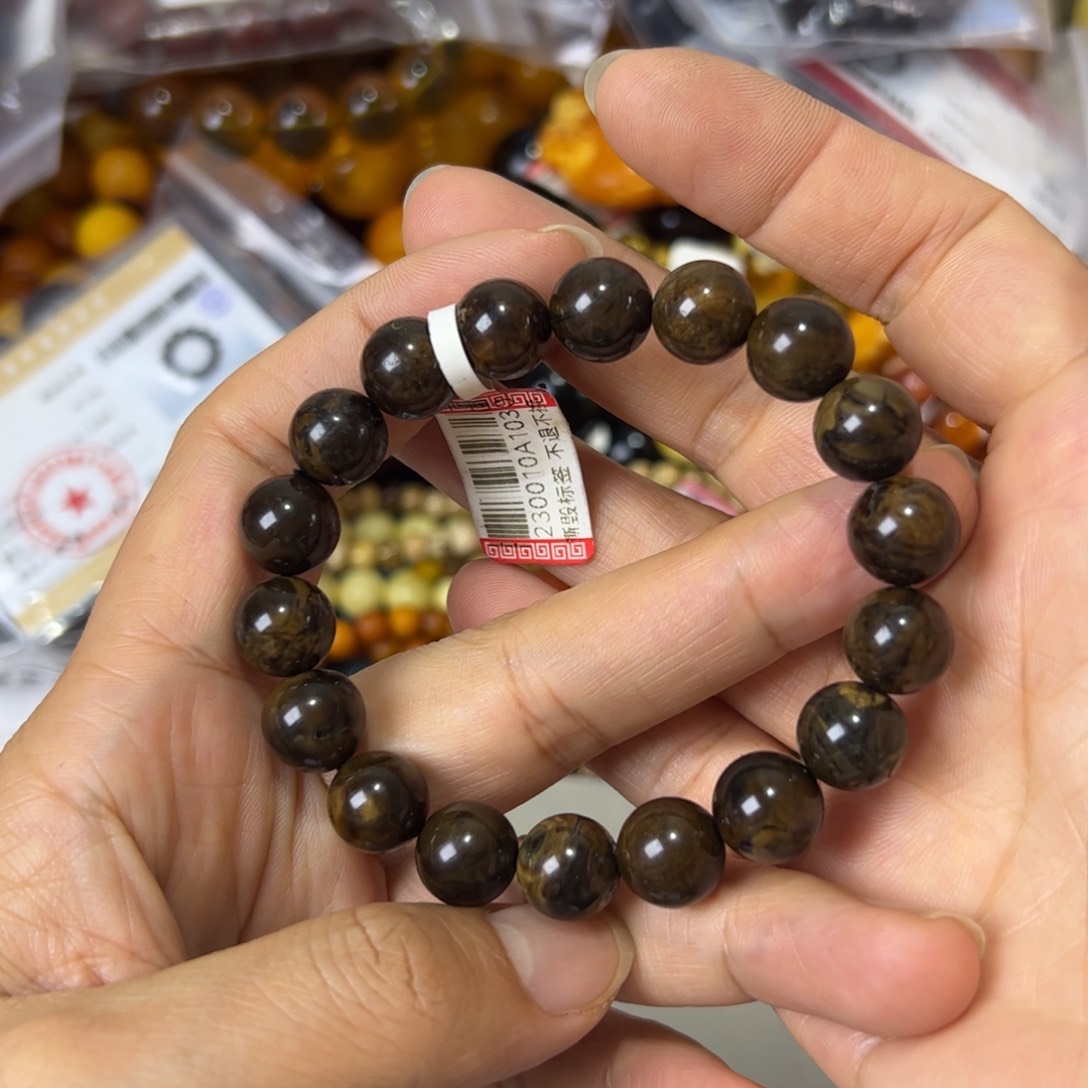 未镶嵌琥珀珠宝奇石267