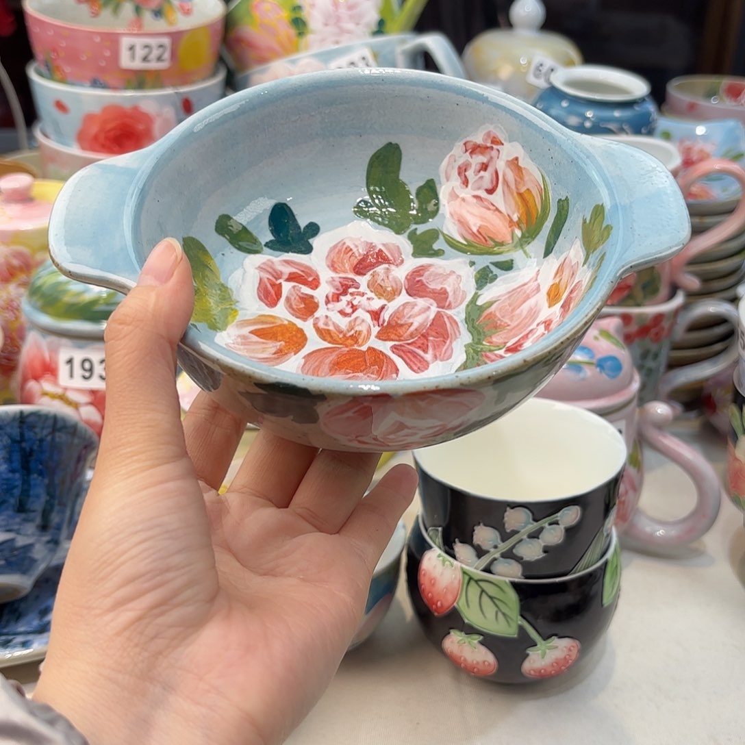 瓷片兔兔好可爱呀打