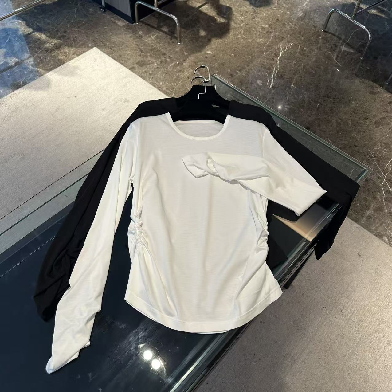 纯色净版百搭底部褶皱百搭上衣 J000111