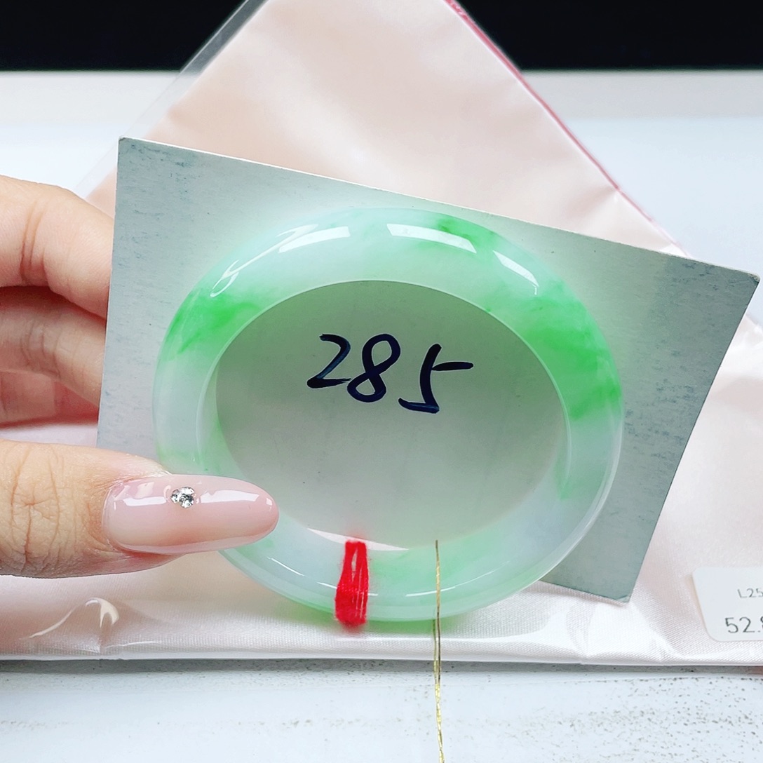 翡翠未镶嵌手镯 正圈52+