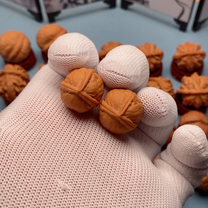 文玩核桃把件全*龙珠三棱