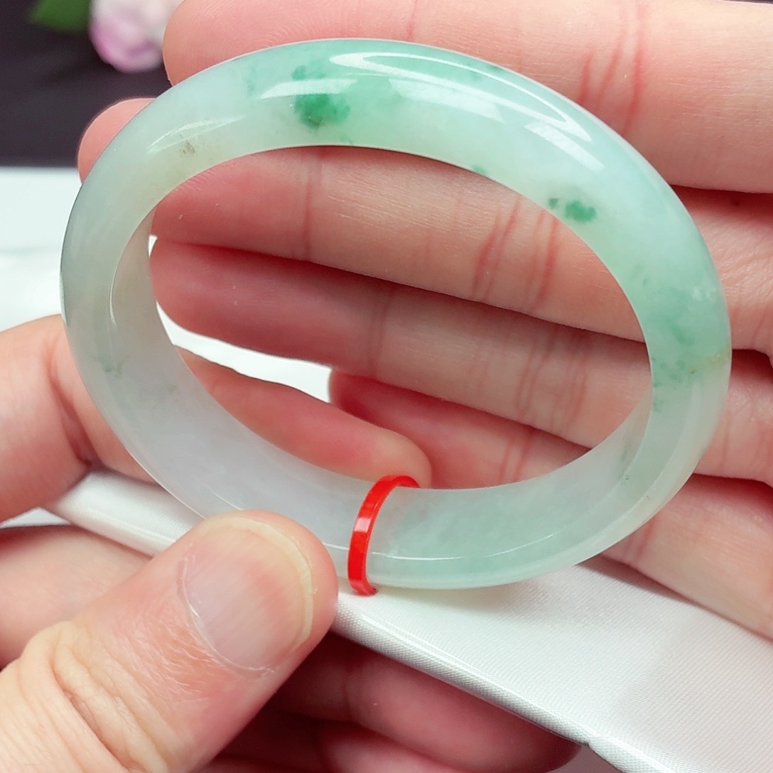 翡翠未镶嵌手镯55圈贵妃