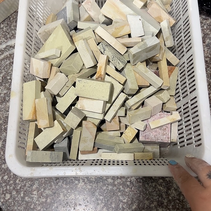 印度石一****妇新矿印石不打磨不售后
