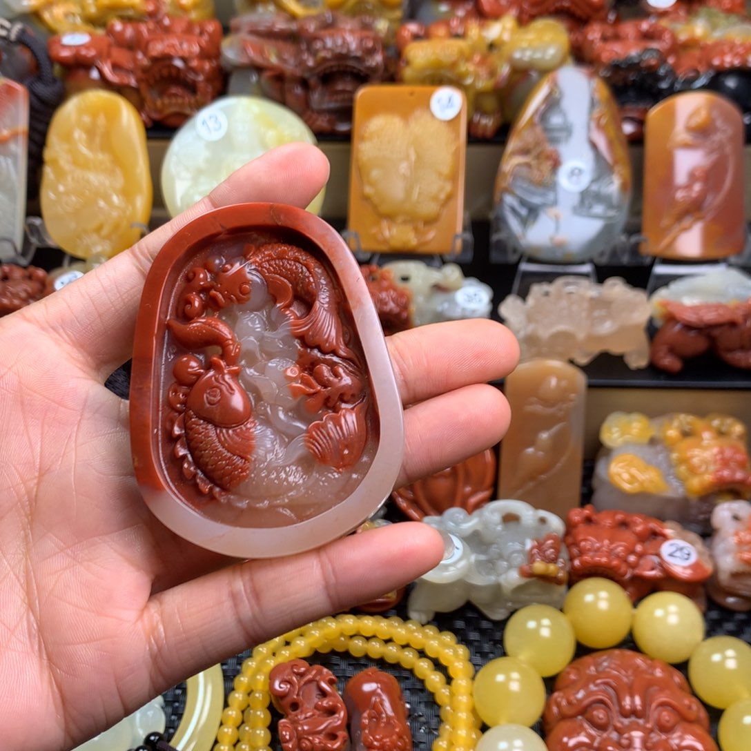 石英质玉（黄龙玉）挂件未镶嵌