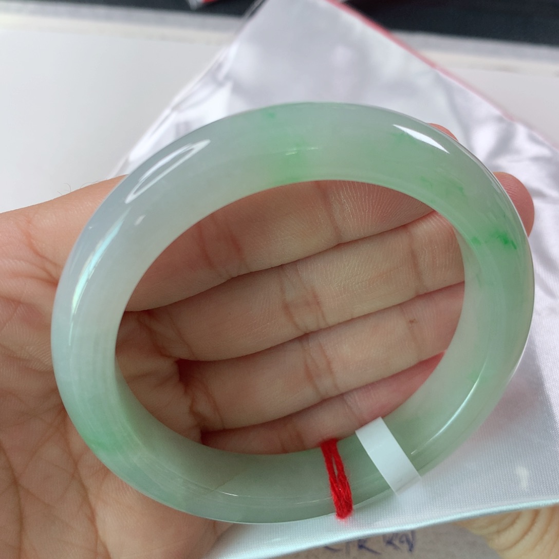 未镶嵌手镯翡翠 需包容裂纹209