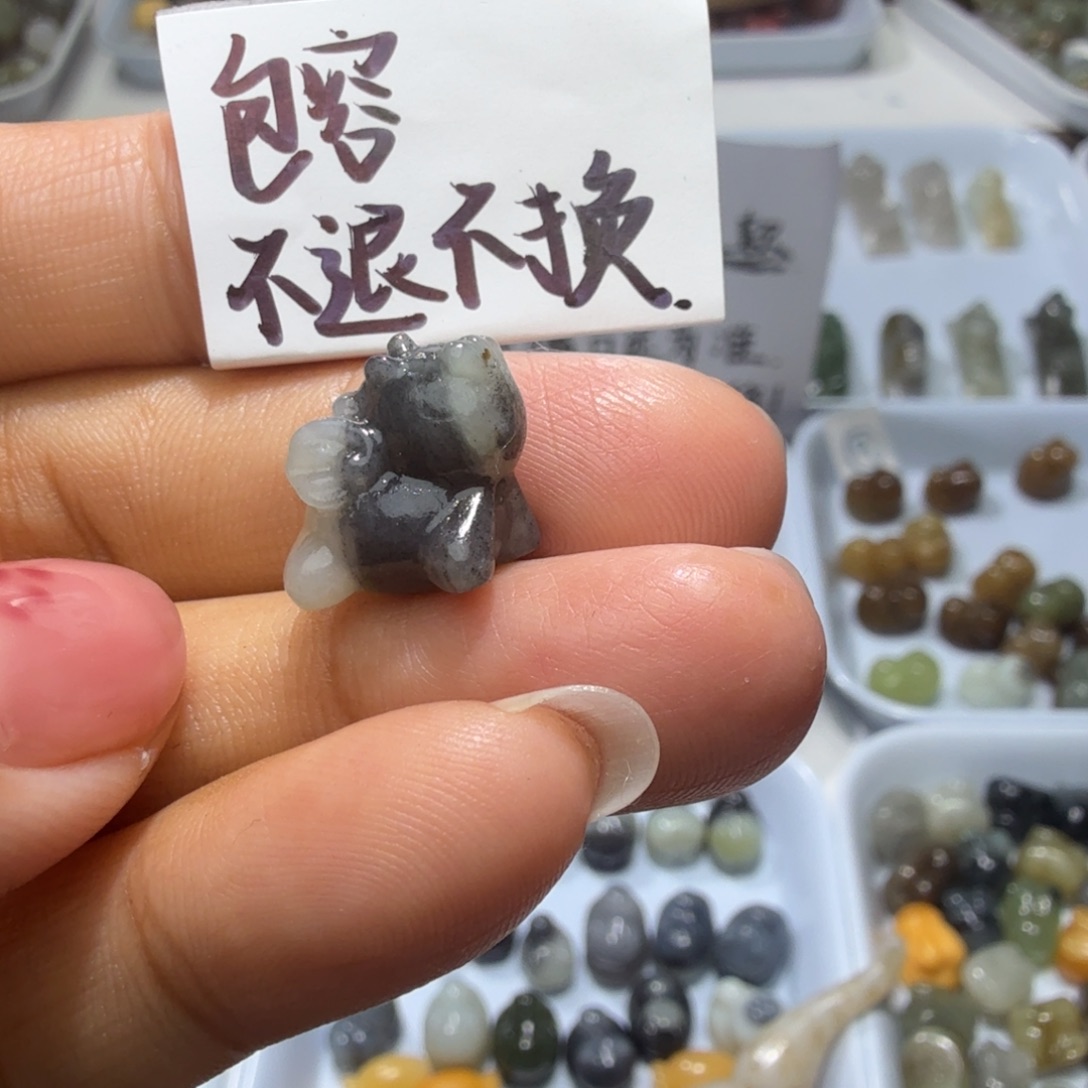 和田玉未镶嵌珠宝奇石