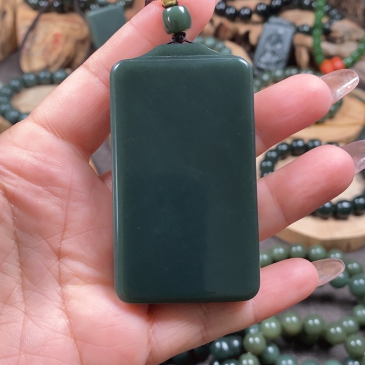 和田玉（青玉）颈饰未镶嵌