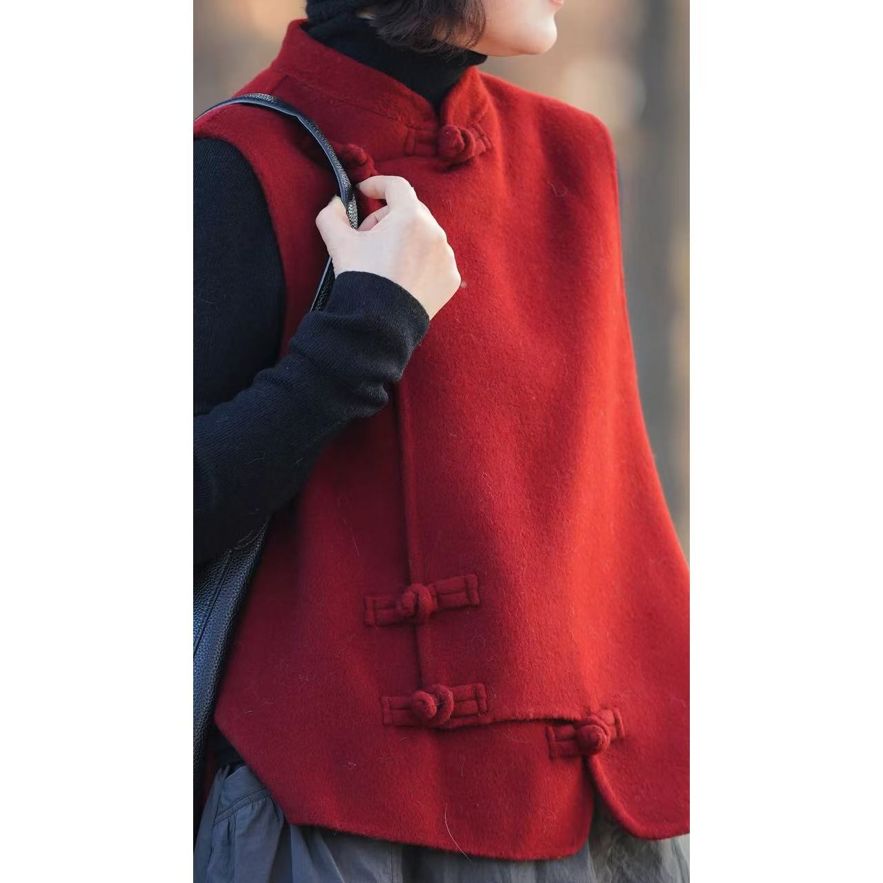 今年流行漂亮毛衣2025新款超温柔气质显瘦名族风气质新中式马甲女