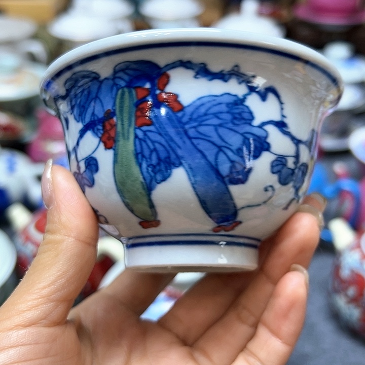 景德镇的瓷器也在