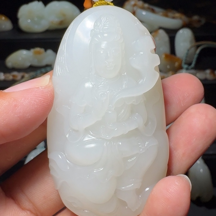 小***、和田玉未镶嵌颈饰