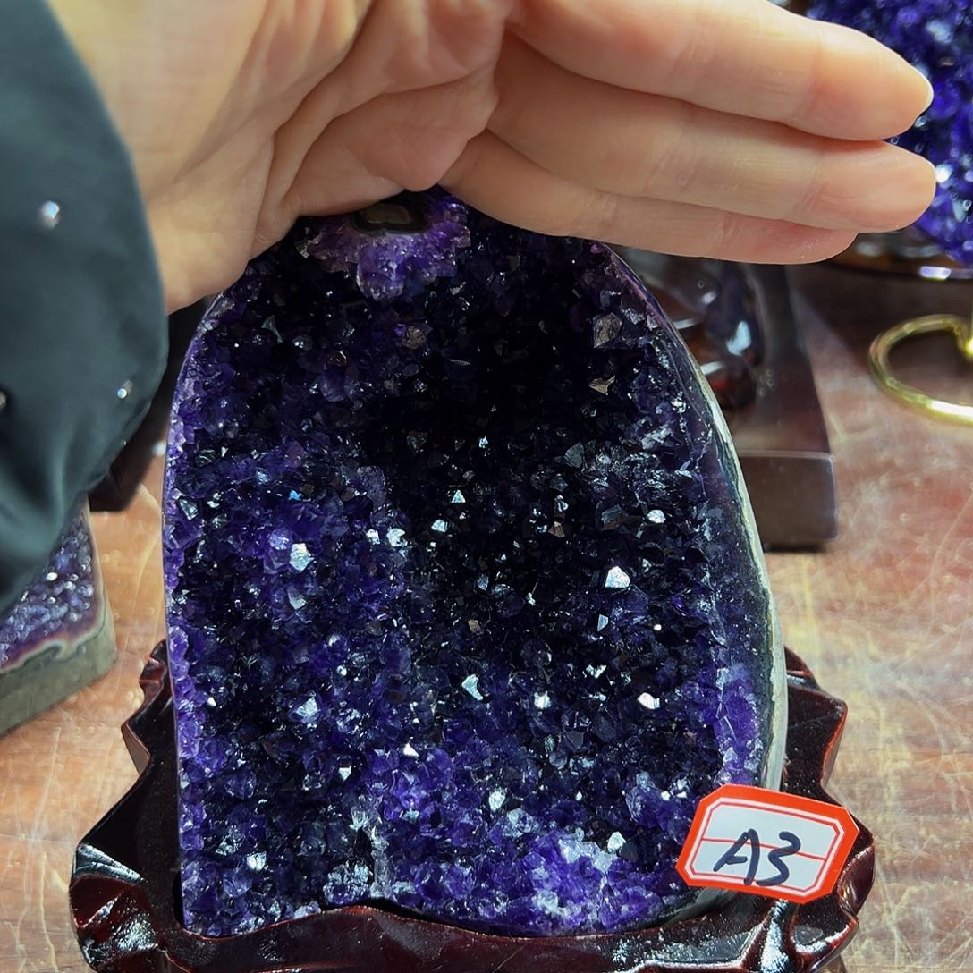 水晶大型摆件未镶嵌