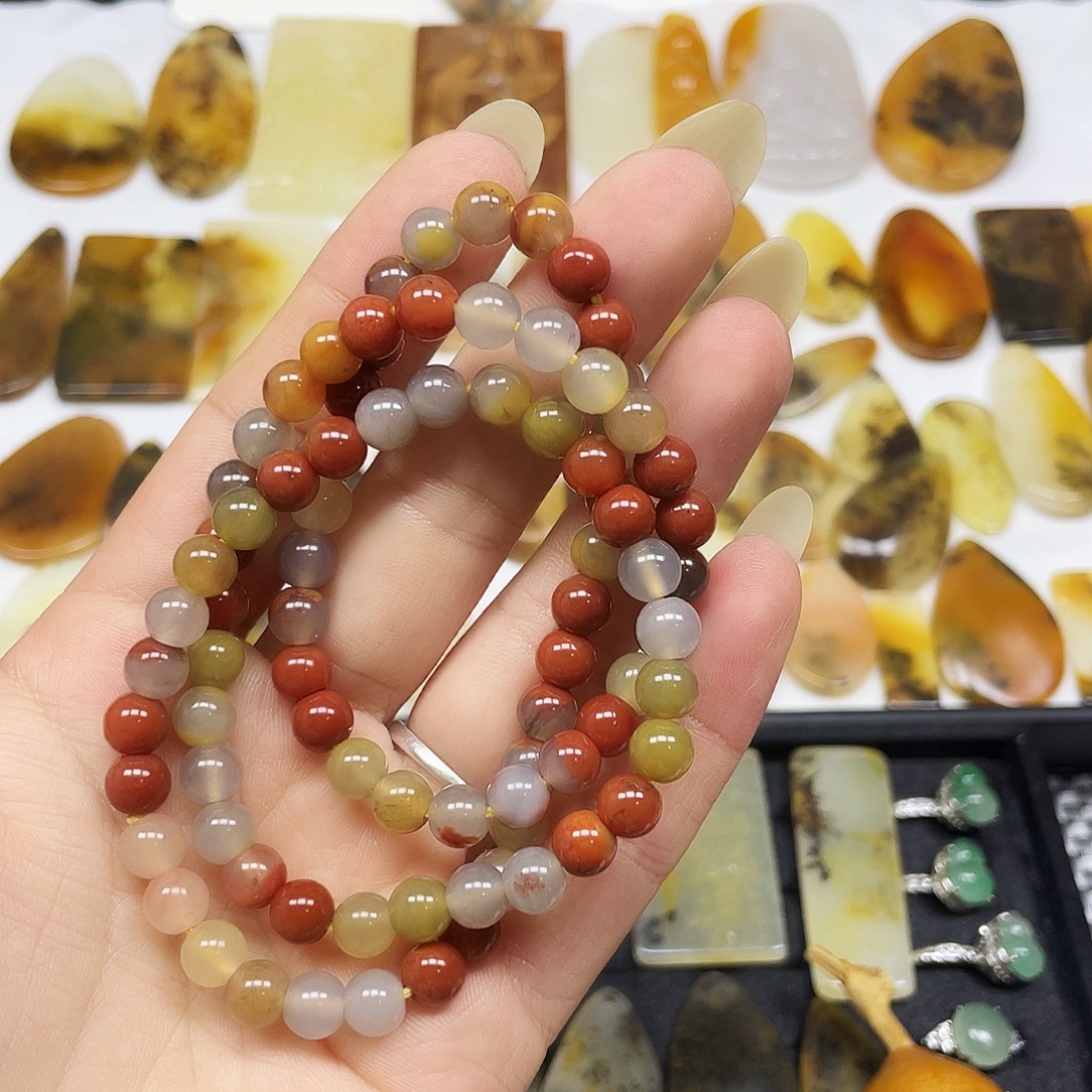 汉***乐石英质玉（黄龙玉）未镶嵌吊坠(不含链)