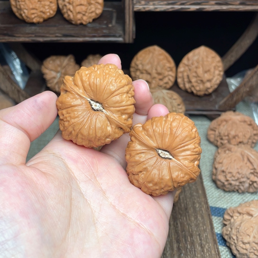 文玩核桃把件长****走43南瓜墩