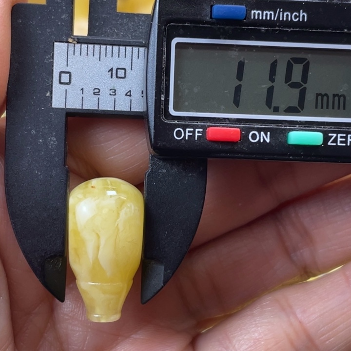 蜜蜡未镶嵌裸石44杂