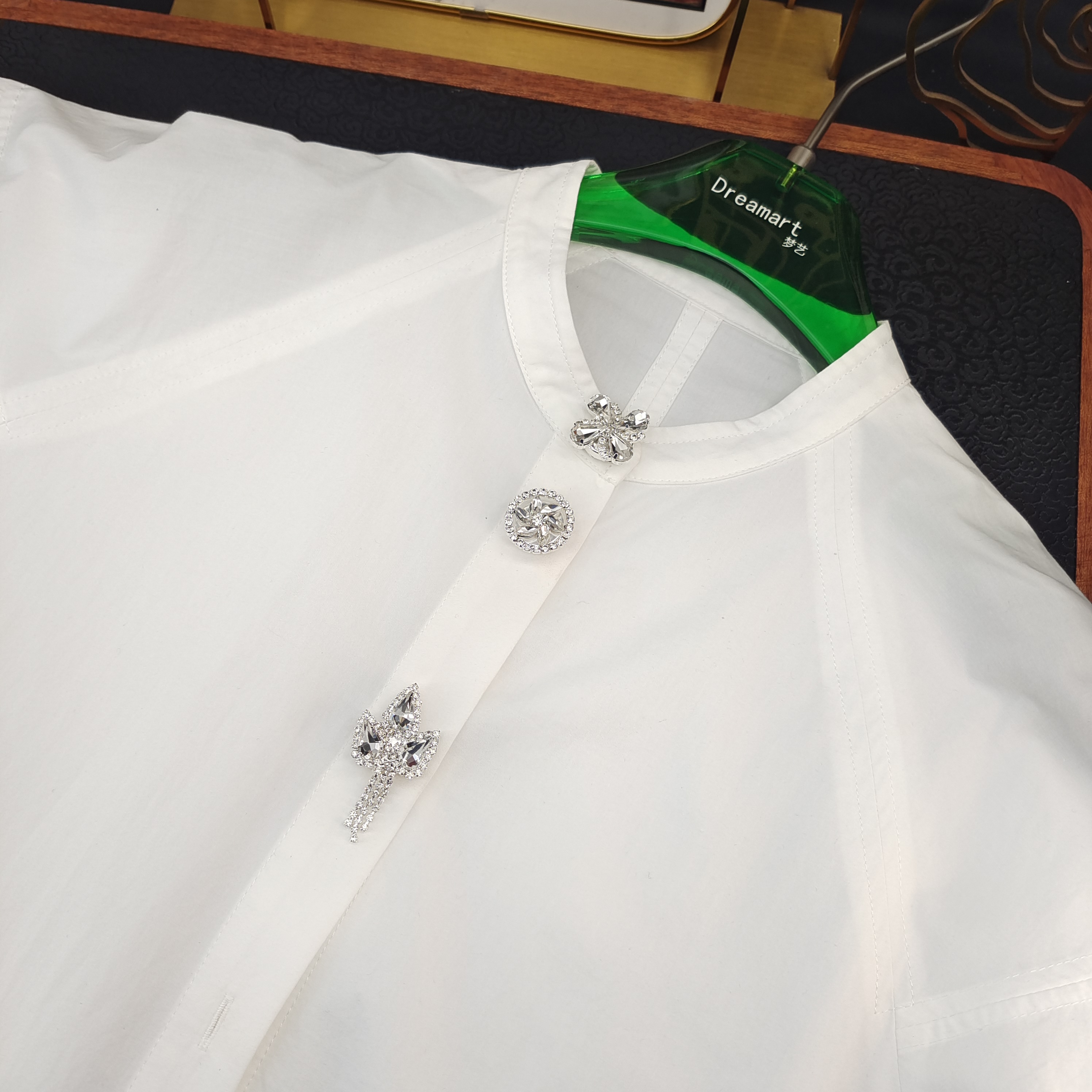 经典小香风满钻花朵枫叶款皇冠配饰AZ785