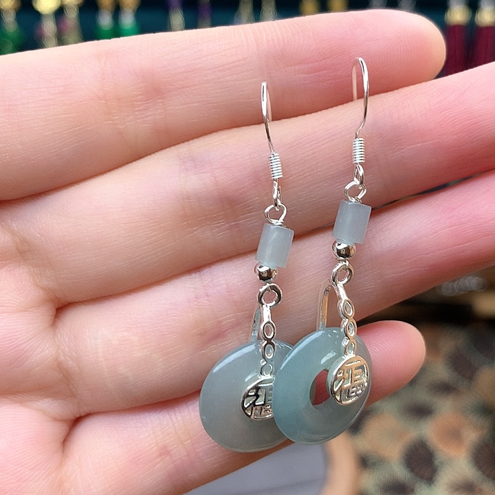 石英质玉耳钉合金