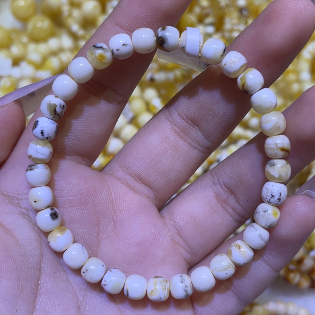 蜜蜡未镶嵌珠宝奇石6m