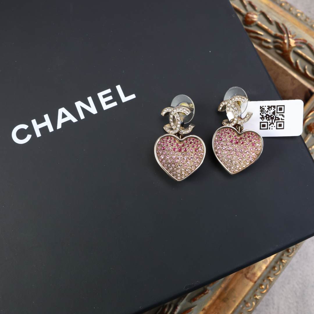 95新 Chanel/香奈儿 柚礼中古/香奈儿粉色桃心耳钉lz510515