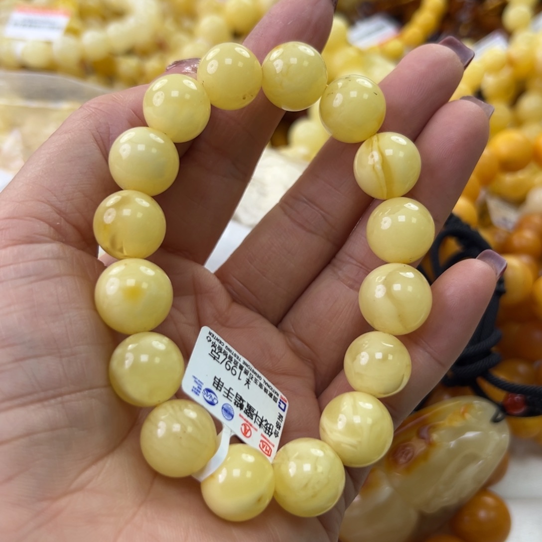 琥珀珠宝奇石未镶嵌