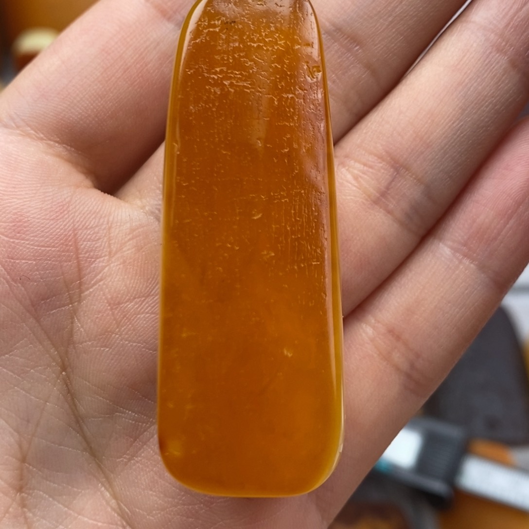 琥珀吊坠(赠链)未镶嵌