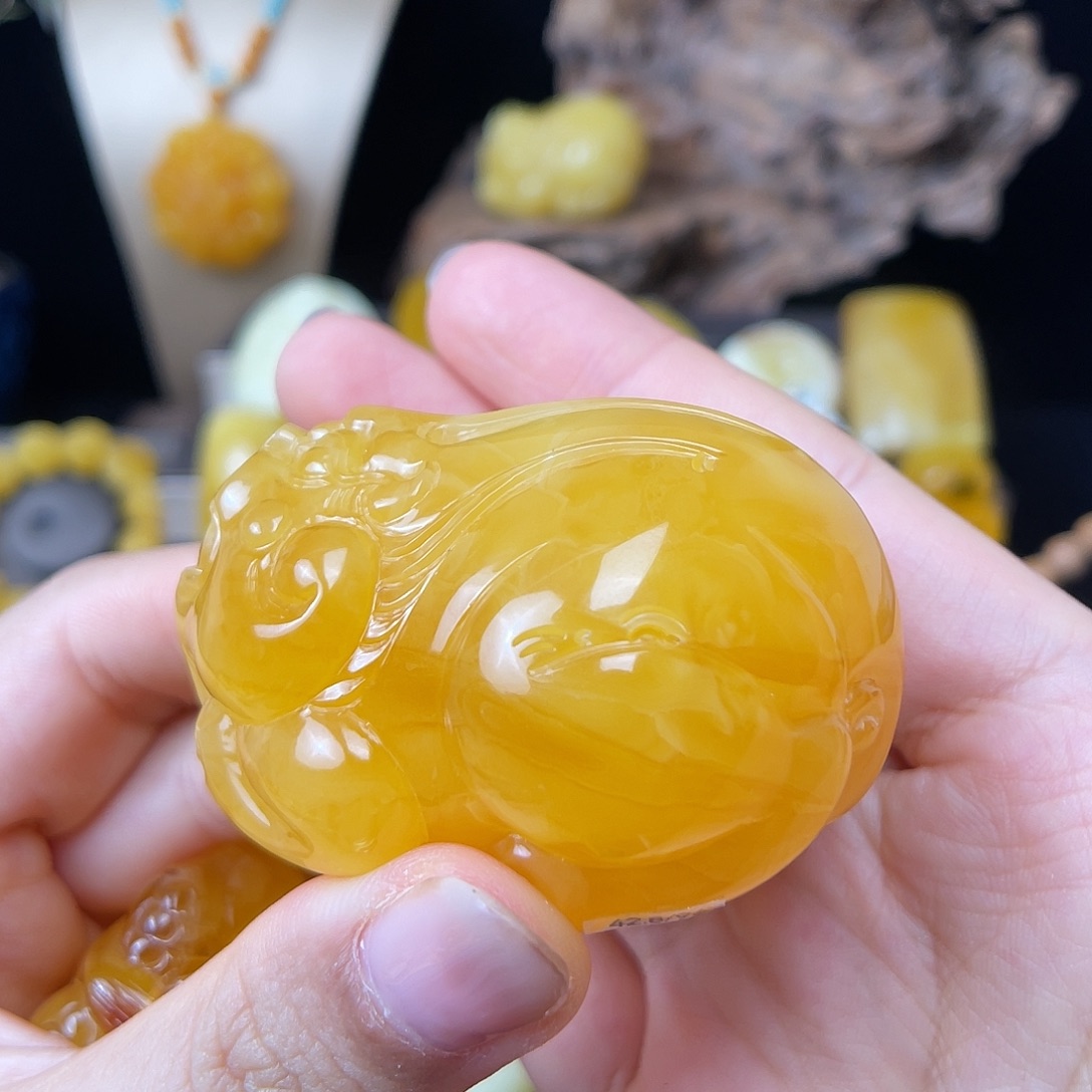 琥珀未镶嵌珠宝奇石