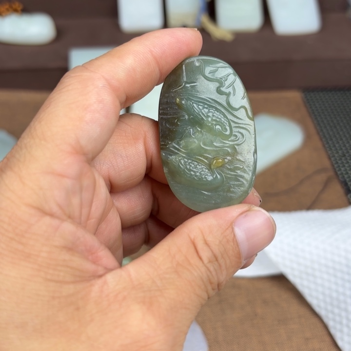 和田玉未镶嵌颈饰